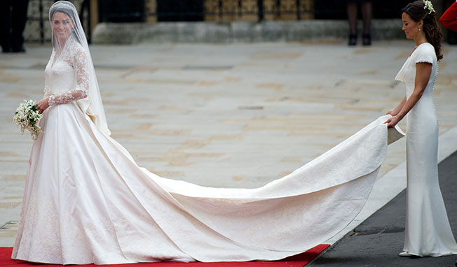 Kate Middleton wedding dress sarah burton alexander mcqueen