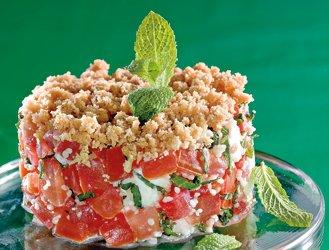 Tomato crumble with fresh goat cheese