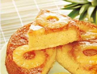 Pineapple cake with pineapple
