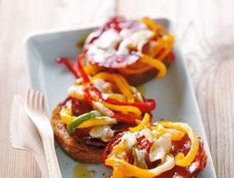 Chorizo ​​spreads, peppers and parmesan