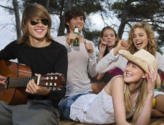 Holidays: should you leave your teenager with his friends?