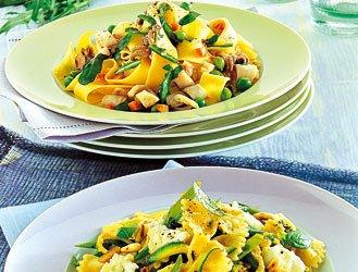 Vegetable pasta with basil