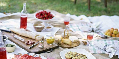 5 amazing picnic hotspots in Europe