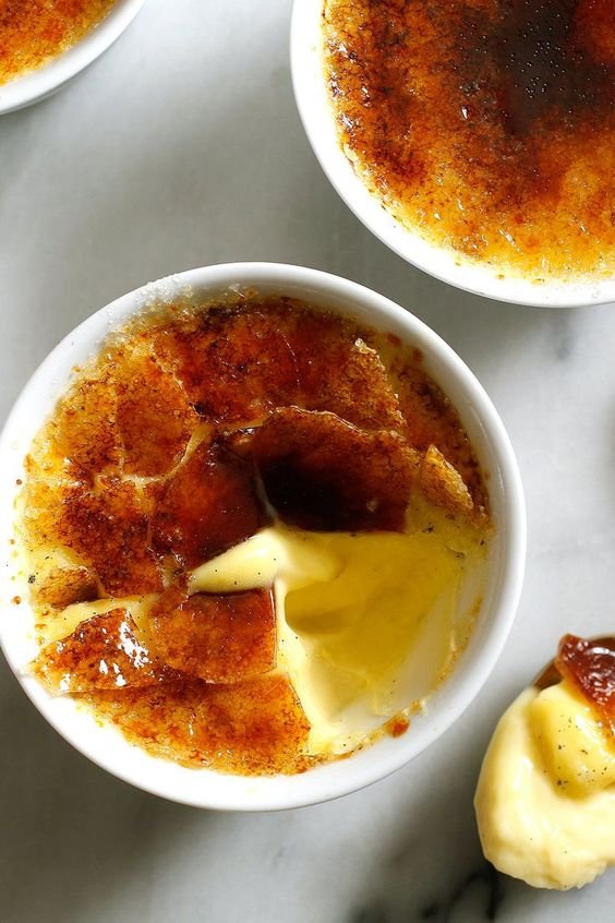 Creme brulee with vanilla